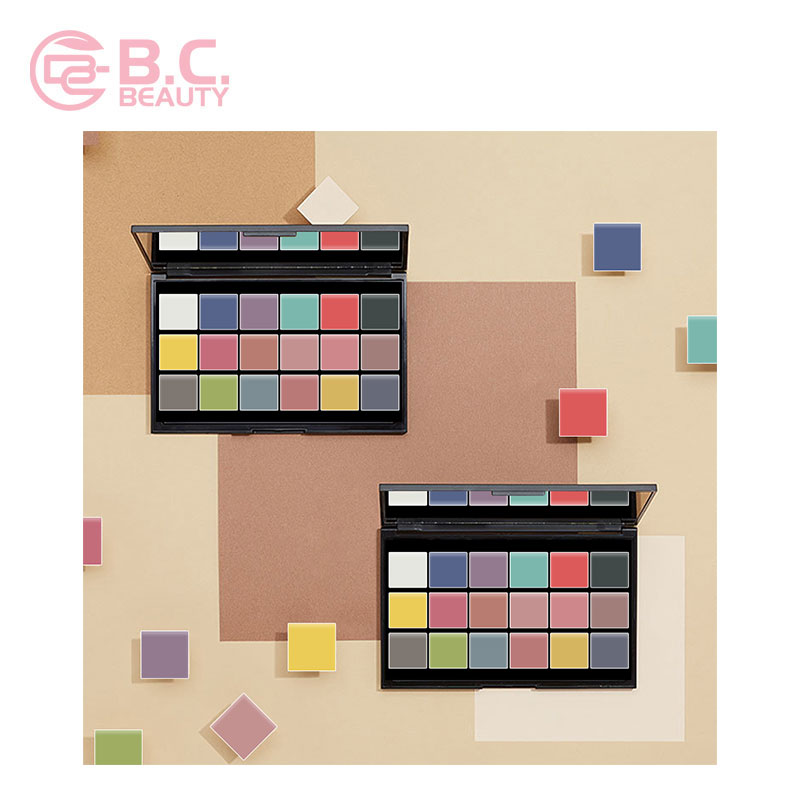 Palette de peinture pour le visage et le corps de 18 couleurs