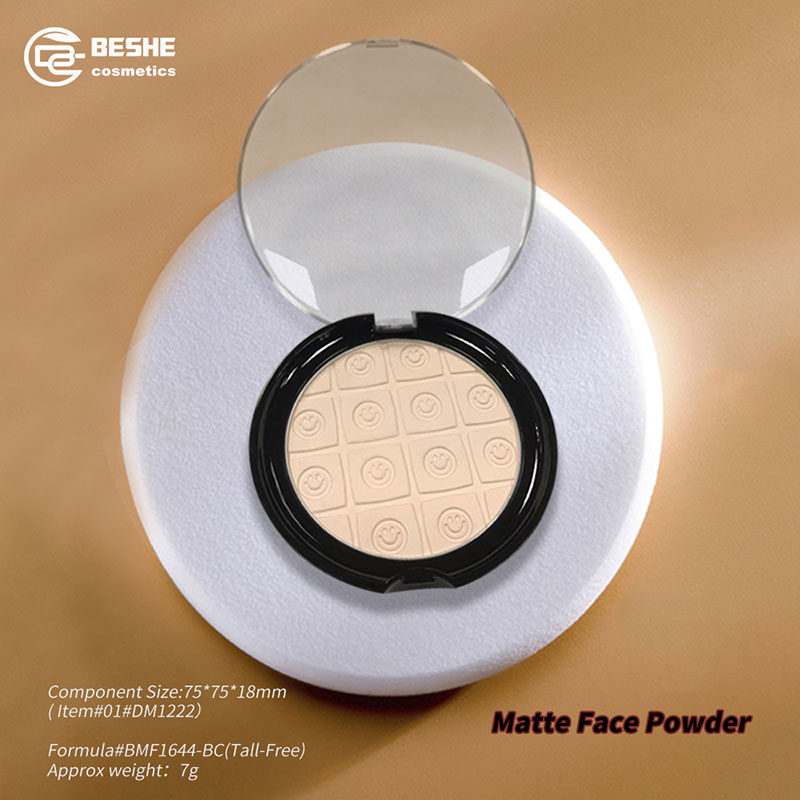 Poudre mate pour le visage